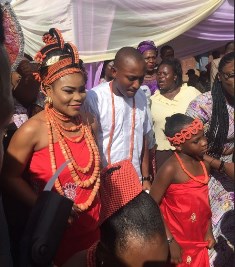 Victor Moses Pretty Elder Sister Officially Off The Market (Photo)